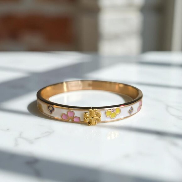 TORY KIRA FLOWER BRACELET, 7MM SIZE M - Picture 1 of 4